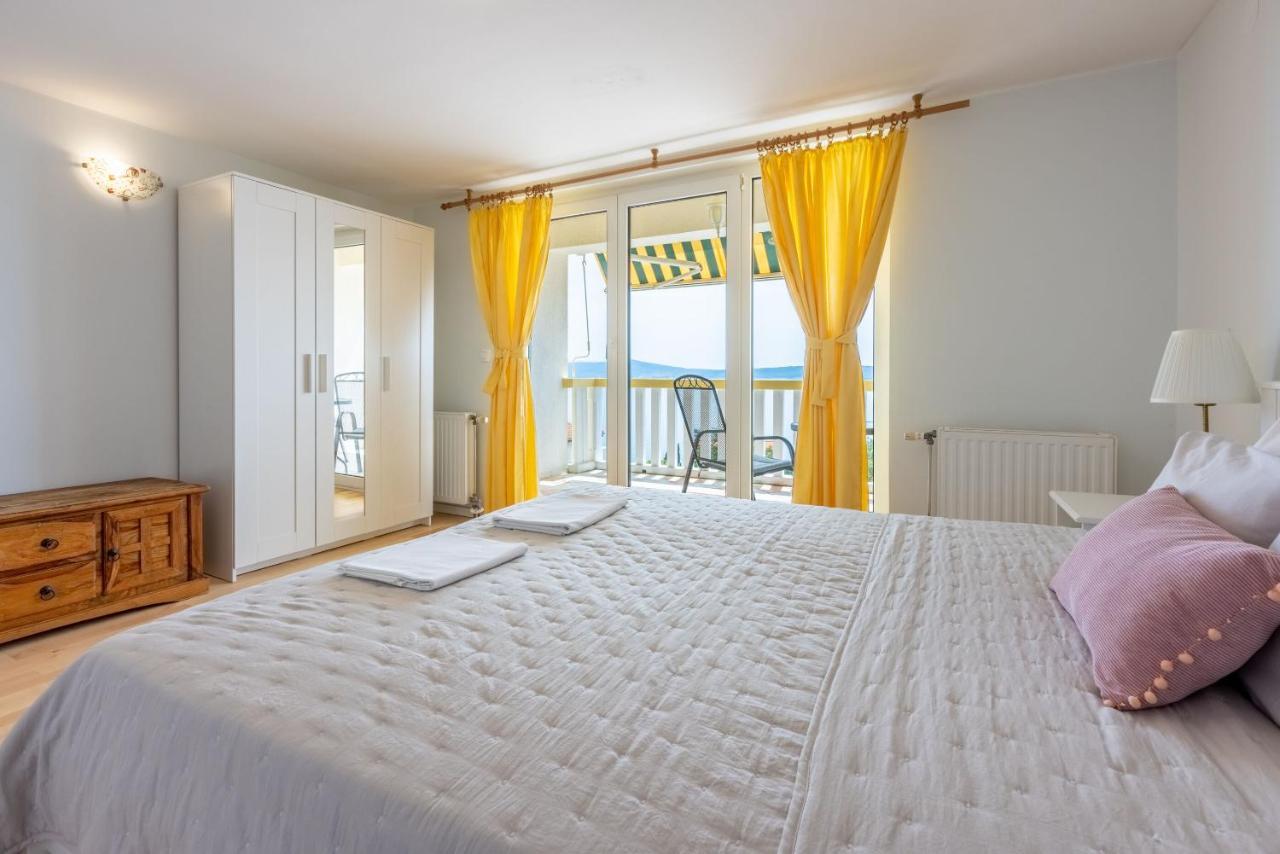 Apartments Neno Crikvenica Eksteriør billede